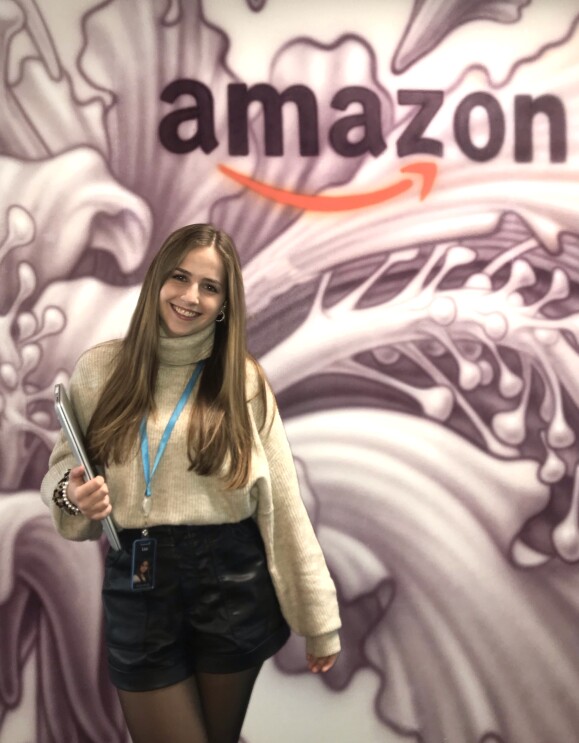 „Learn and be curious“: Lea Stocker studiert seit Oktober 2019 BWL mit Fachrichtung Handel.