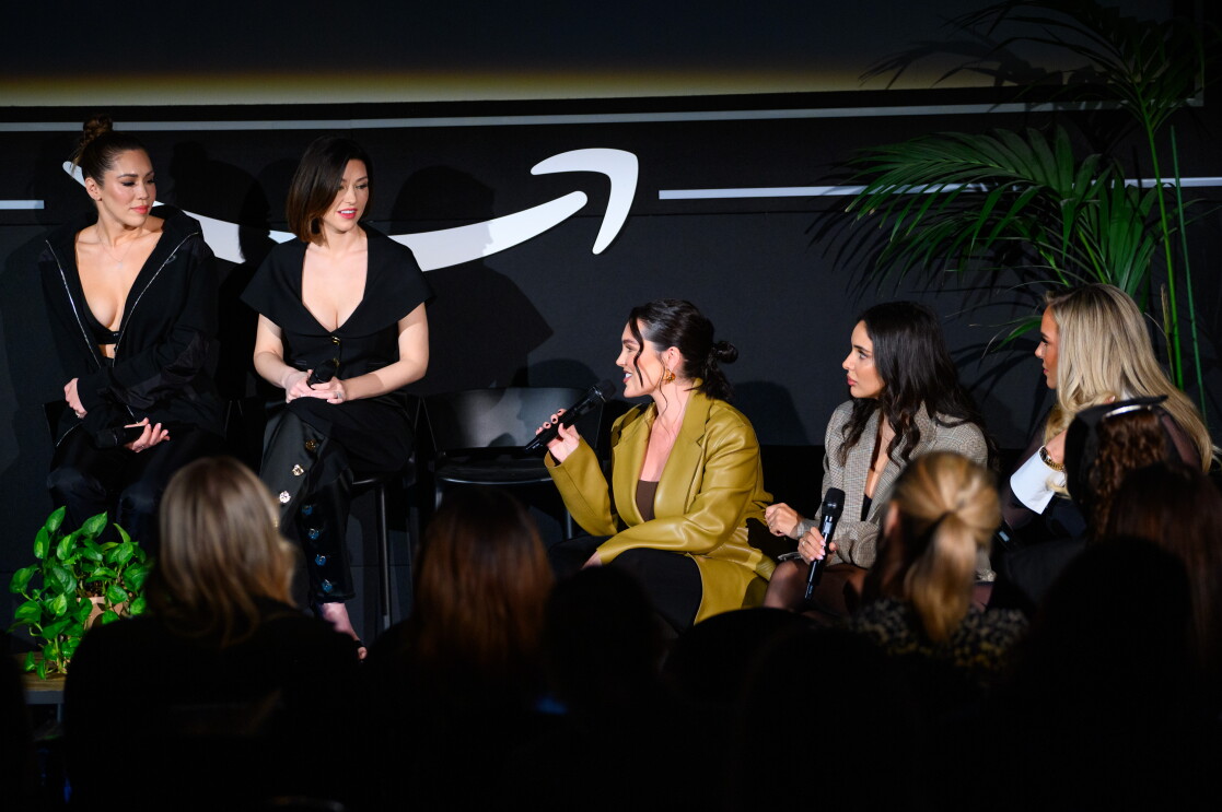 The five stars of the show Married to the Game on stage 