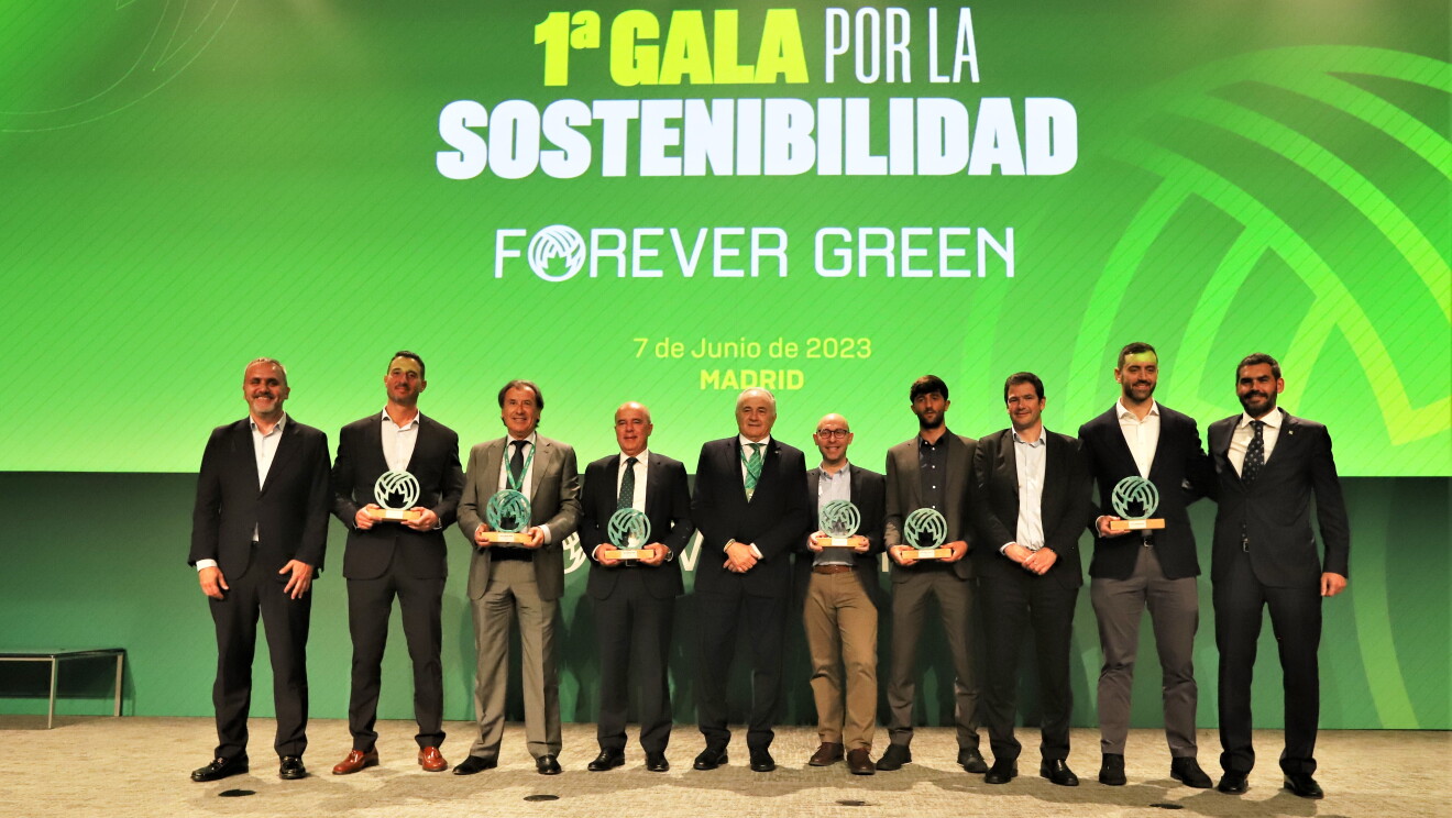 Forever Green Gala - Real Betis - TCP 01. Awarded companies, group photo. 