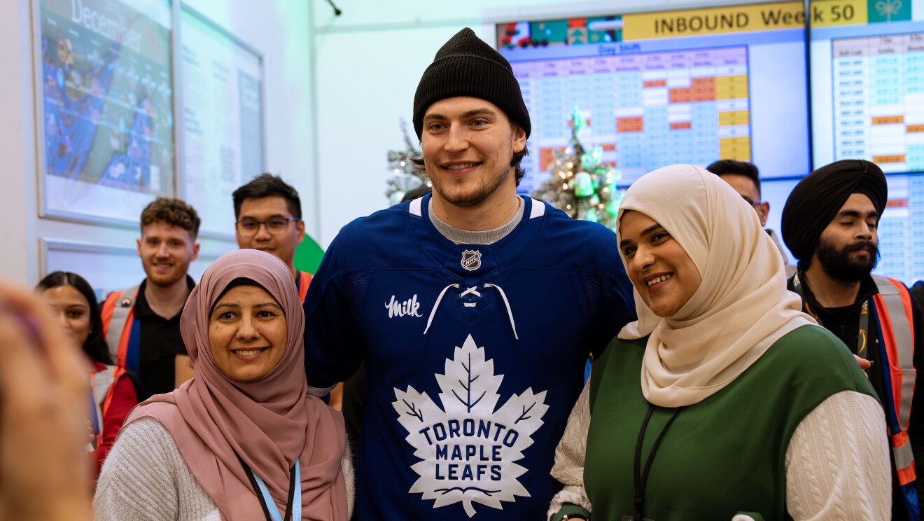 Toronto Maple Leafs hockey player packing boxes 