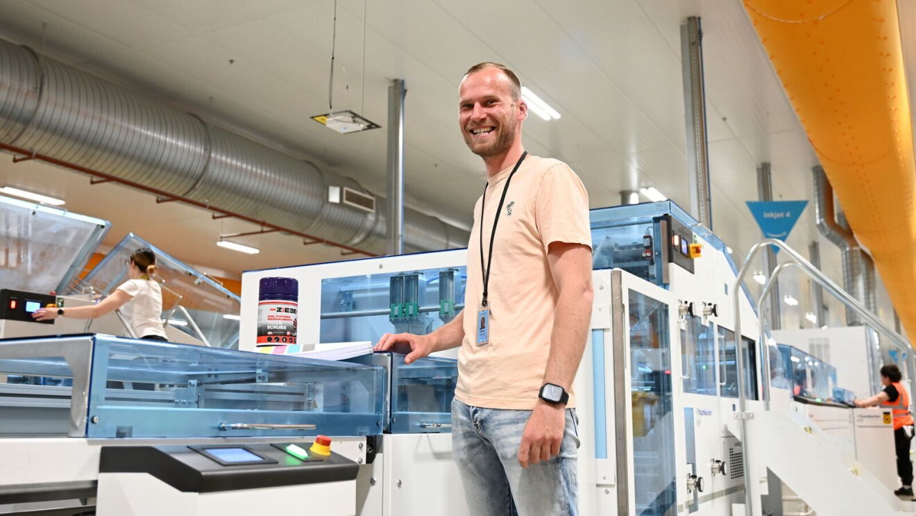 Marius prepares a print for cutting