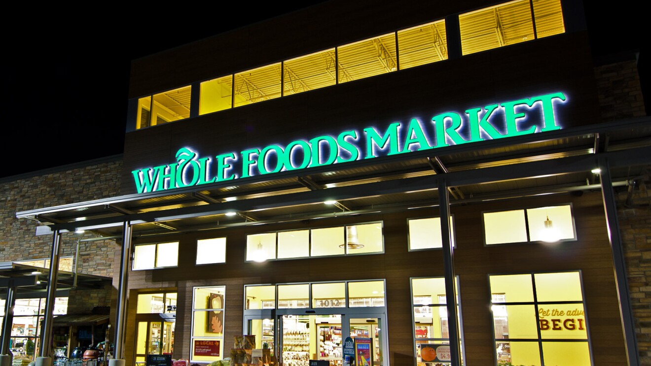Whole Foods晚上店面