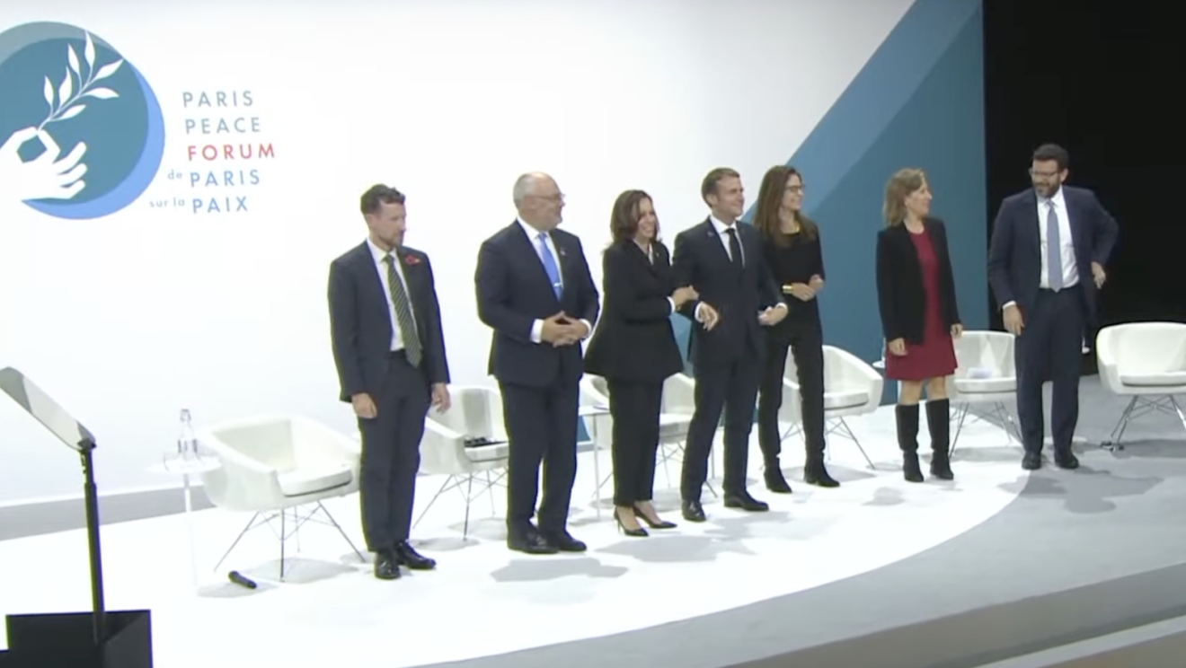 Paris Peace Forum 2021 (From left): 
Iain Drennan (Executive Director, WEPROTECT Global Alliance); Alar Karis (President of the Republic of Estonia); Kamala Harris (Vice President of United States of America); Emmanuel Macron (President of the Republic of France); Justine Atlan (Director General, Association e-Enfance);Susan Wojcicki (CEO, Youtube); Russell Grandinetti (Senior Vice President, Amazon)