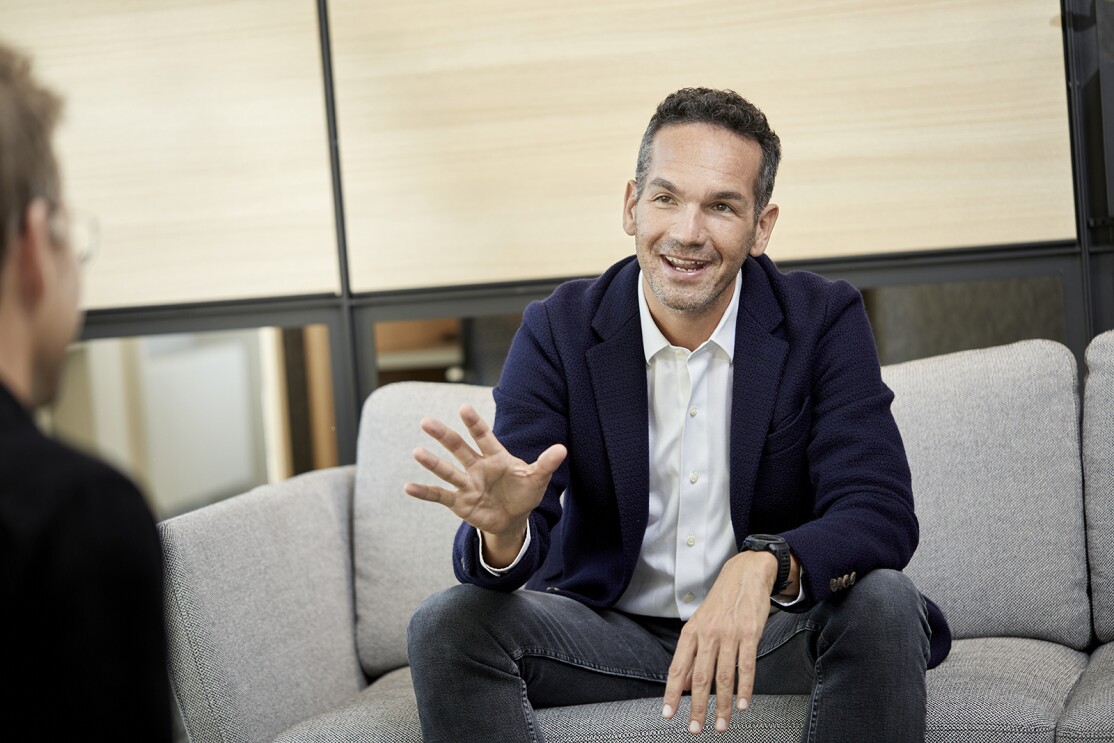 bild Giovanni Schiesari – Country Leader Switzerland, Amazon