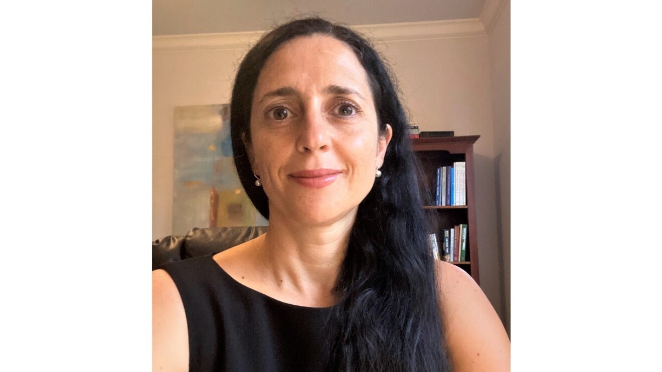 A headshot of Dr. Ana Pinheiro Privette.