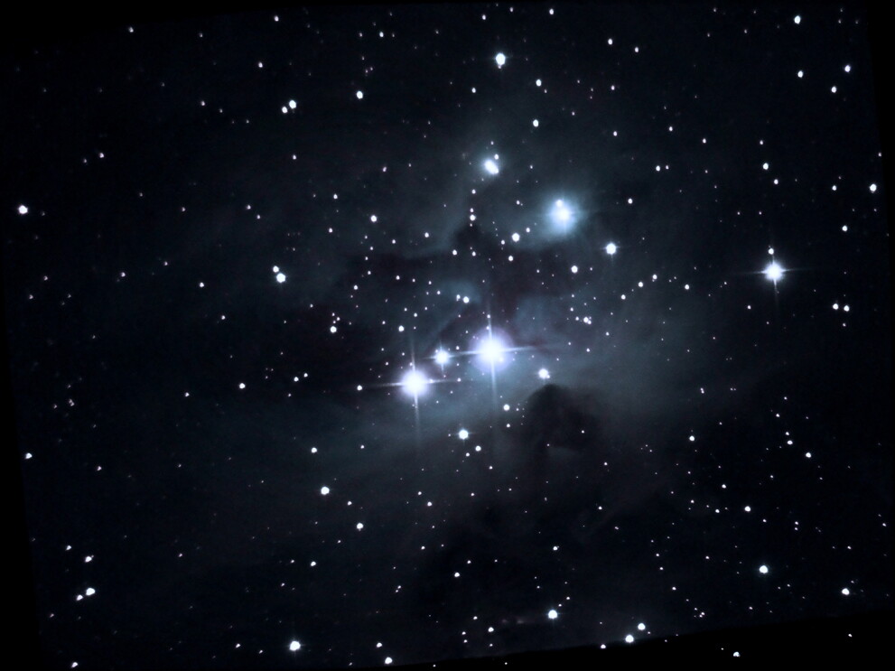 Images of the Unistellar stargazing device.