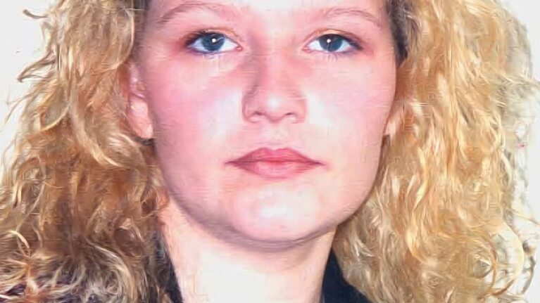 Close up headshot of Emma Caldwell