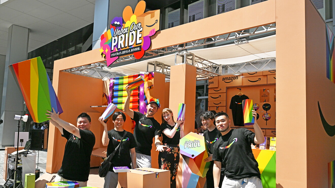 Amazonの社員たちがプライド月間(Pride Month)を祝い、6月7日、8日に東京・渋谷でPride Pop Upを開催