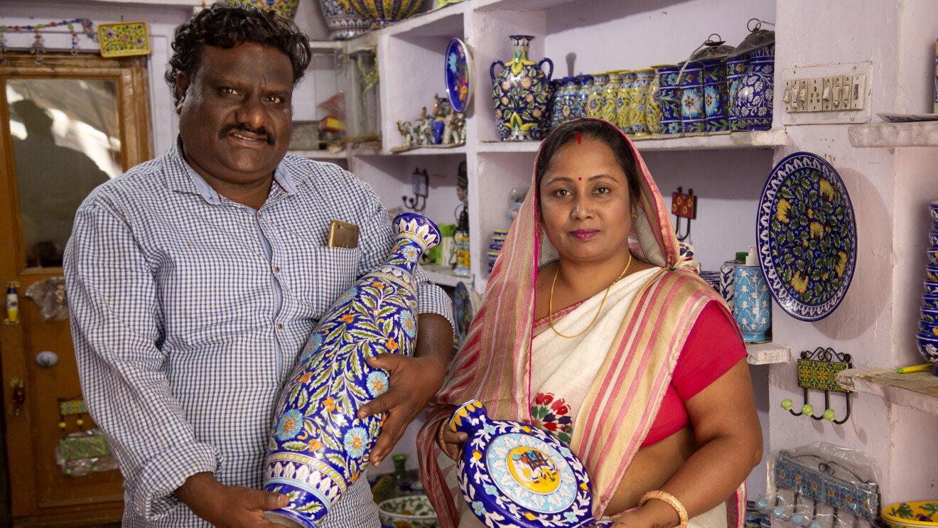 Aditya Blue Art Pottery couple - Amazon India