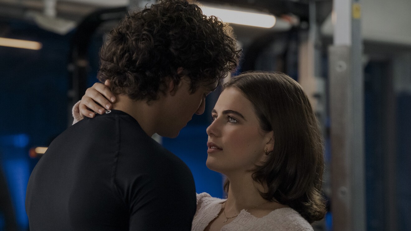 'Off Campus' Intimate moment between Garrett (Belmont Cameli) and Hannah (Ella Bright) 