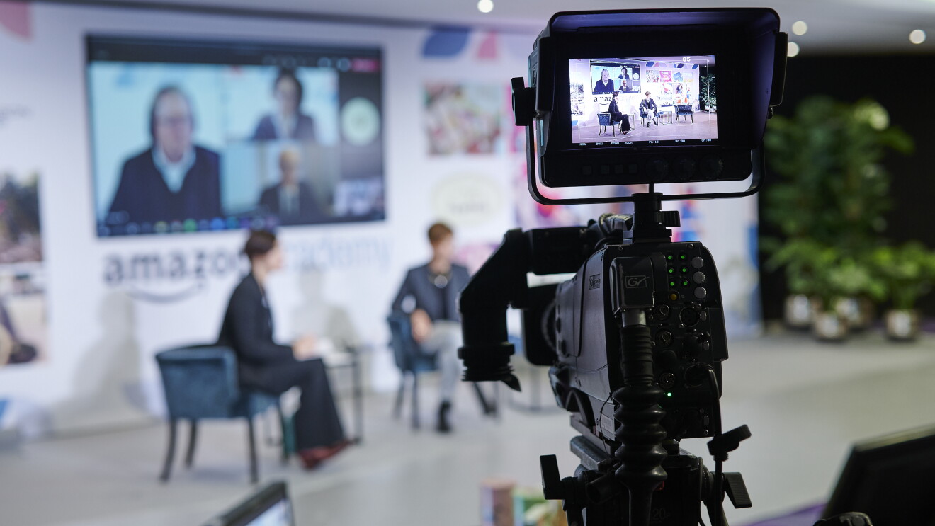 Picture from the studio of the Amazon Academy 2021