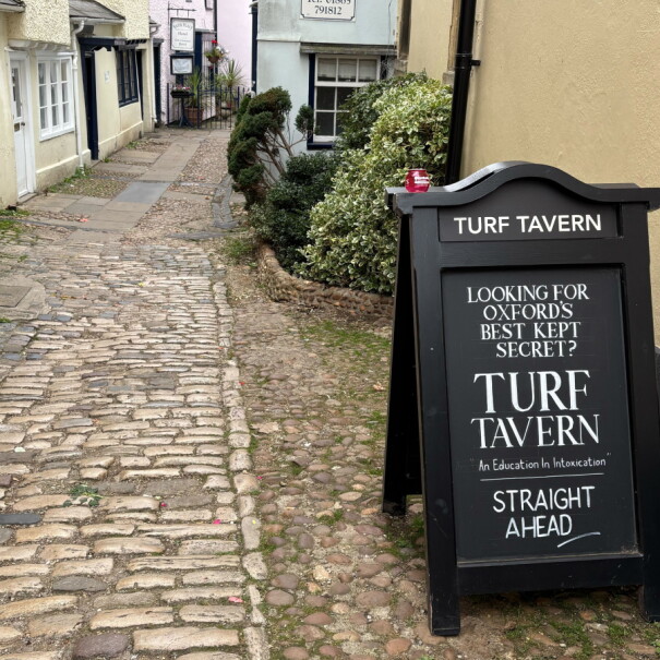 Side street in Oxford von Maxton Hall