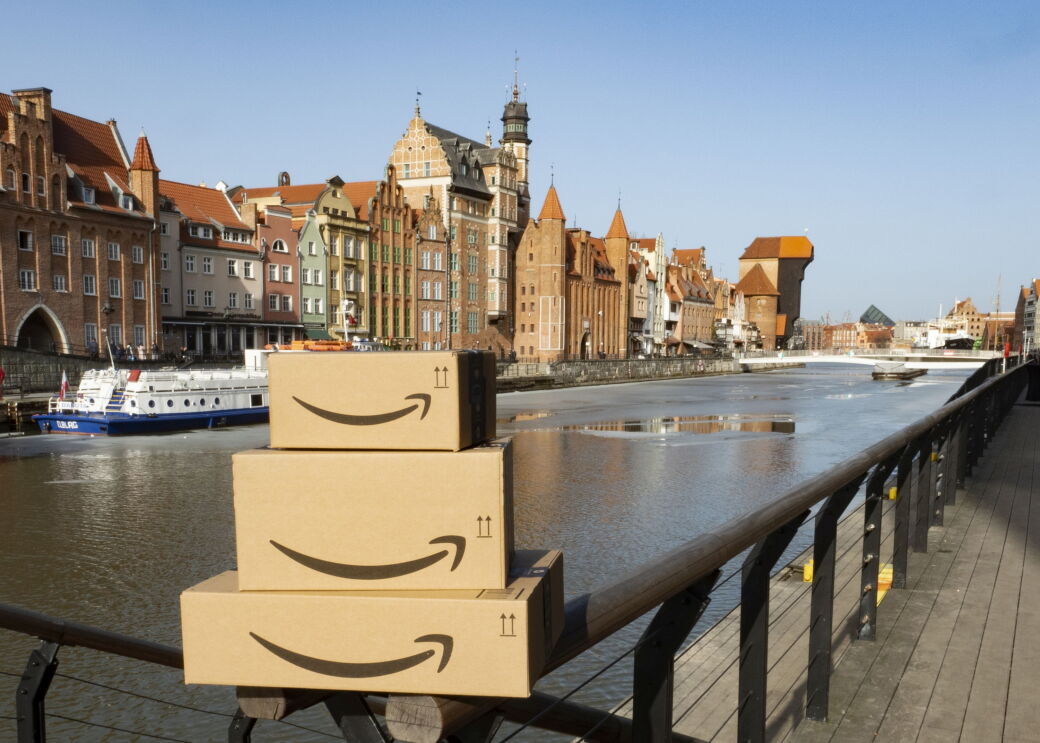AMAZON.PL LAUNCHES IN POLAND