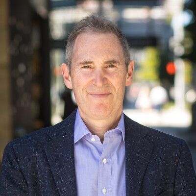 Primer plano de Andy Jassy.