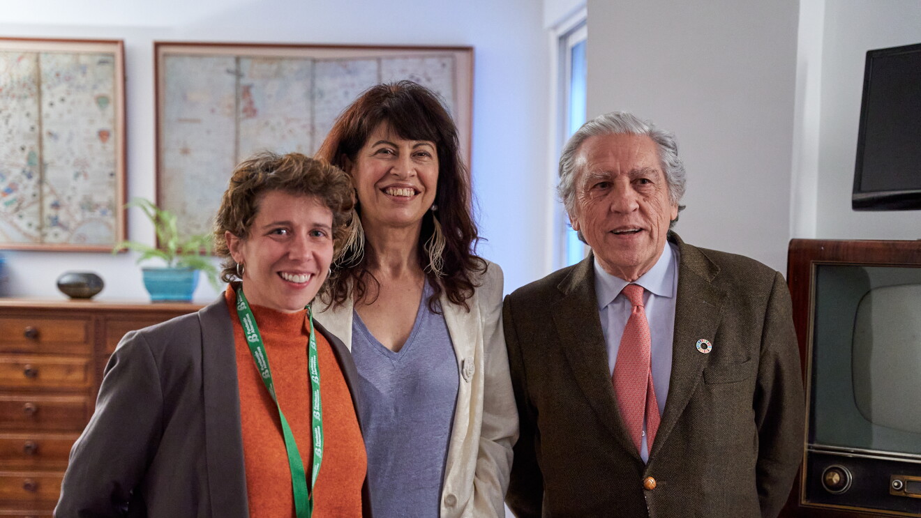 La Fundacion Alternativas y Amazon