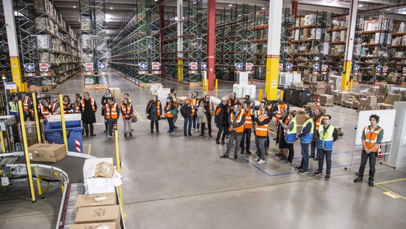 Amazon Academy Italy fulfillment center public visit