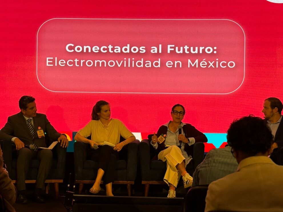 Claire Parrod participating at electromobility panel during MX Climate Action Week