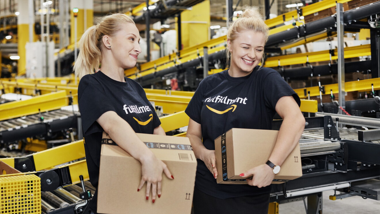 Amazon fulfillment center associates 