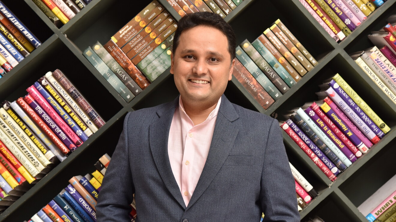 Amish Tripathi lead