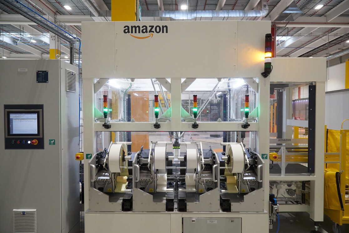 Amazon_UniversalRoboticLabeller_InnovationLab_image