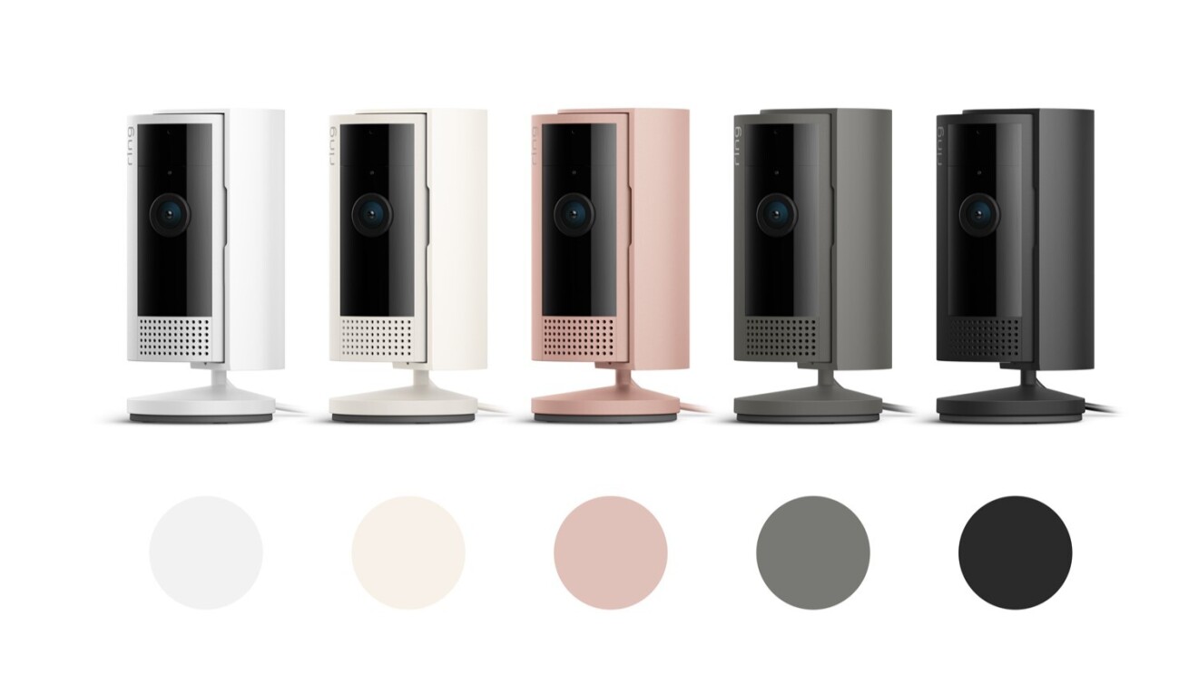 5色のカラーバリエーションのセキュリティカメラが並んでいる。