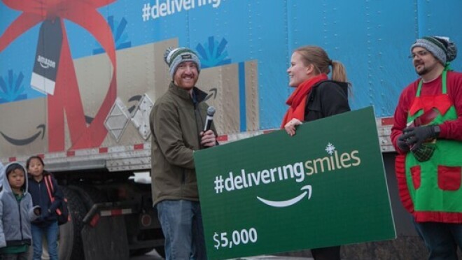 传递微笑——科罗拉多州奥罗拉