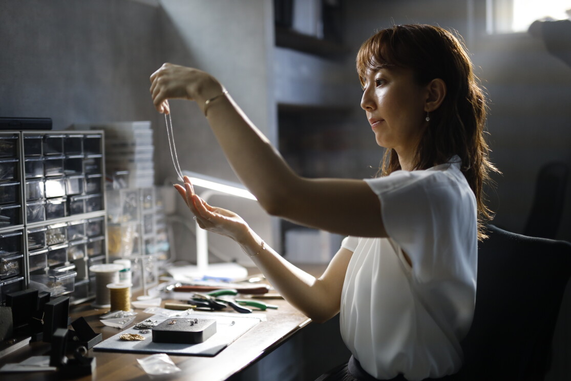 女性の毎日を輝かせたい──シンプルで個性が光るジュエリー販売で起業