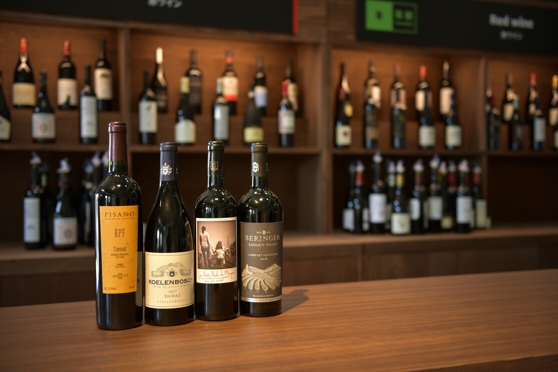 期間限定の「Amazon Bar」で自分好みのお酒を見つけよう