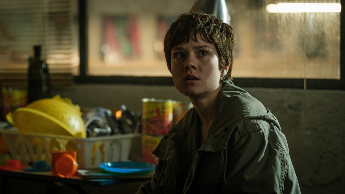 Szenenfoto der Amazon Prime Video Serie Der Greif mit Lea Drinda als Becky.
