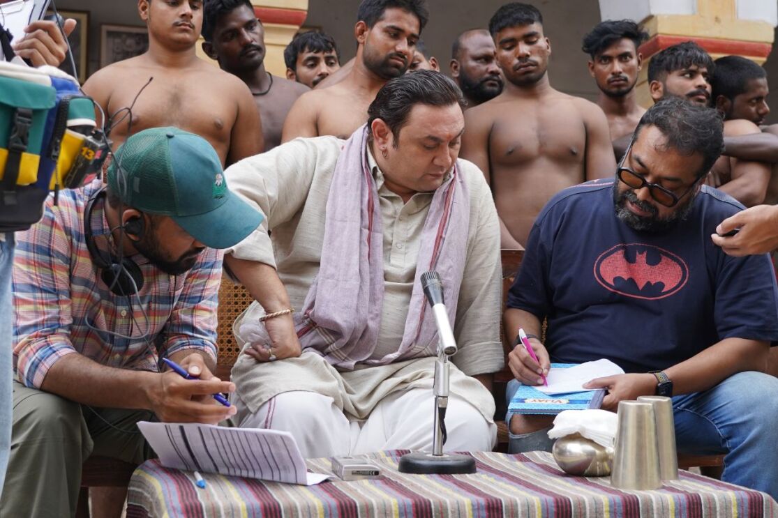 Anurag Kashyap with Rajesh Kumar on the sets on Nishaanchi