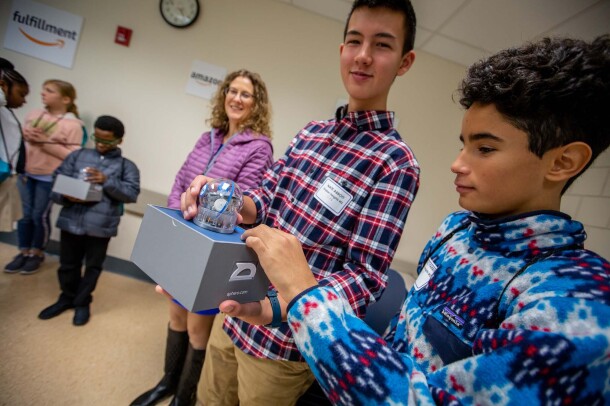 Cleveland, Ohio STEM workshop at Amazon fulfillment center