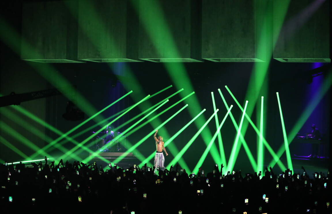 An image of an artist performing at the Amazon Music Live concert series.