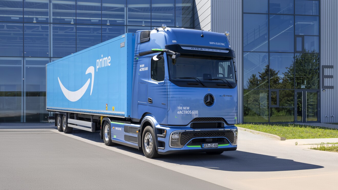 Amazon expands zero-exhaust emission deliveries with the UK’s largest-ever order of electric trucks