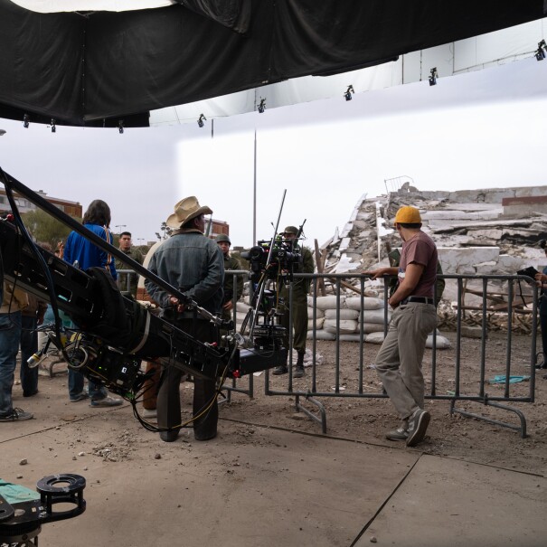 Escena de Cada Minuto Cuenta con Virtual Production de Prime Video. 