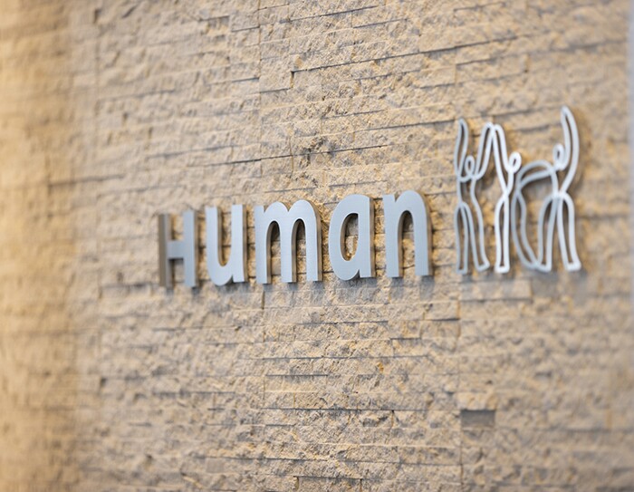 にっぽんの中小規模事業のデジタル化を応援1:ヒューマンライフケアが描く新たな介護現場の未来