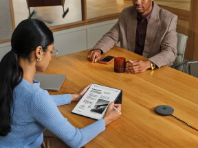 Kindle Scribe - Lifestyle