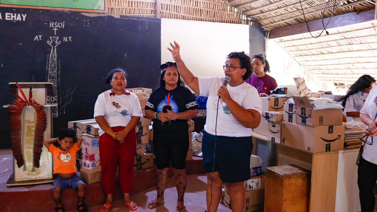 Galeria de fotos da iniciativa Amazon, AWS e IAT na aldeia Waikiru