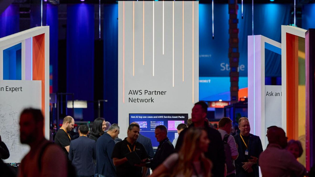  AWS and Datacom partner to accelerate cloud migration using generative AI