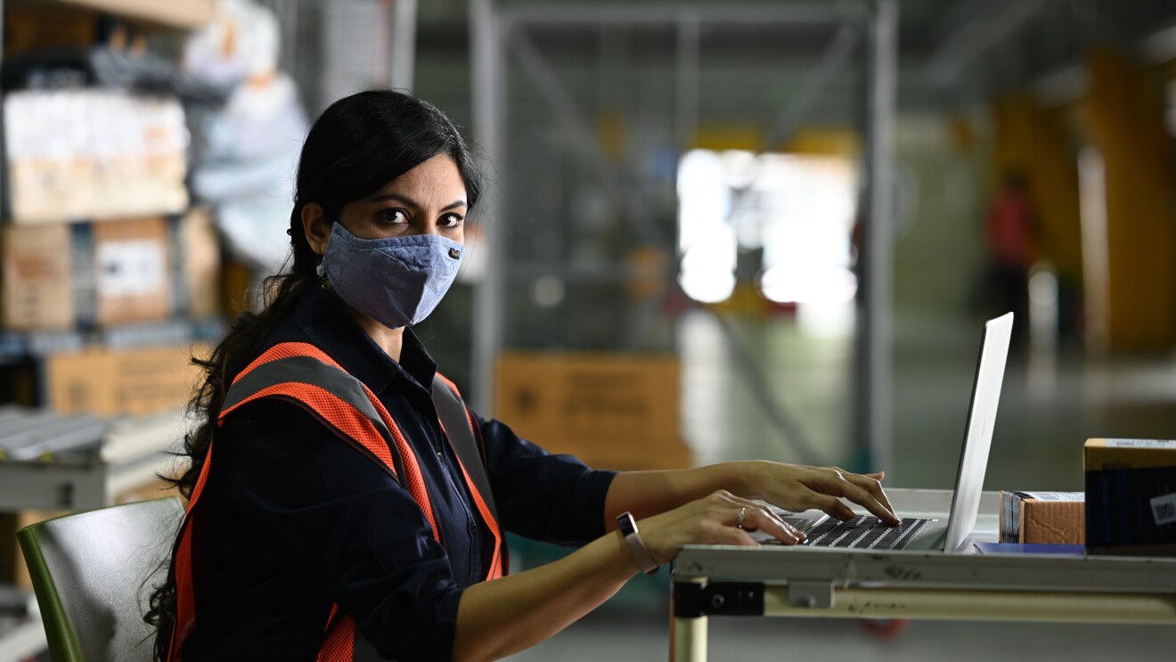 A woman entrepreneur benefits from the new DSP program