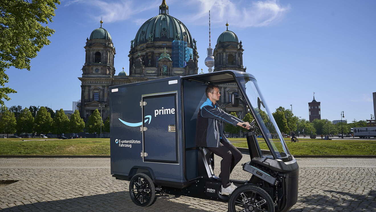 E-cargo bikes deliver Amazon packages to customers in Berlin 8 