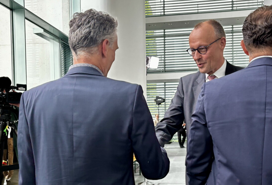  Der von Bundeskanzler Friedrich Merz als Schirmherr unterstützte startsocial-Wettbewerb fördert seit über zwei Jahrzehnten den gezielten Wissenstransfer zwischen Wirtschaft und Sozialsektor.