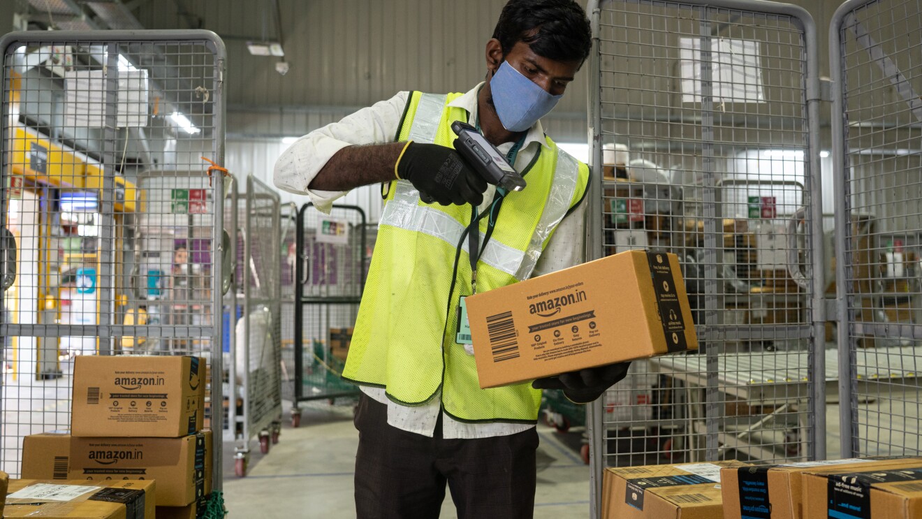 How Amazon maintains higher levels of efficiency in last mile operations