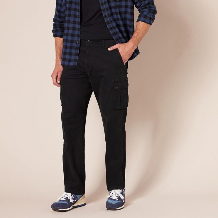 Men's Straight-Fit Stretch Cargo Pant