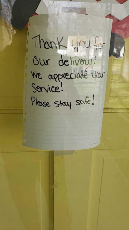 A customer note of thanks to Amazon delivery drivers
