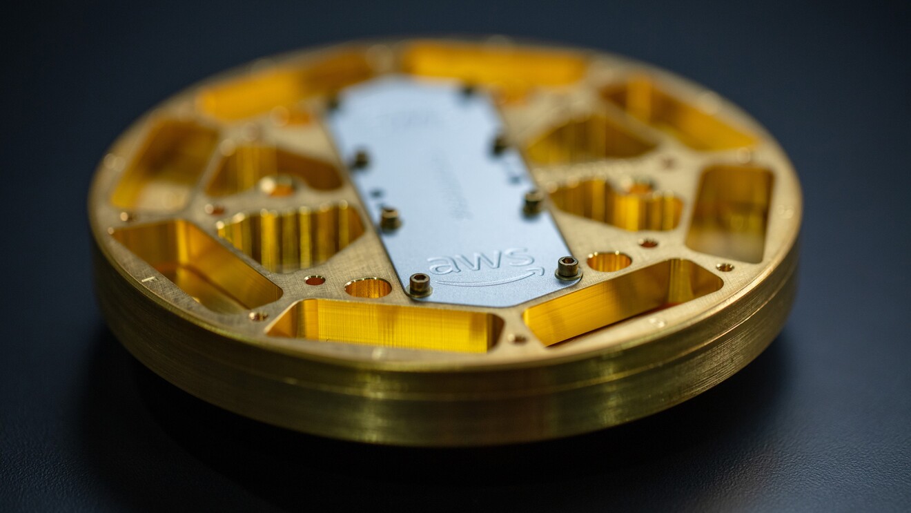 Photo of a microwave package which encloses the quantum processor.