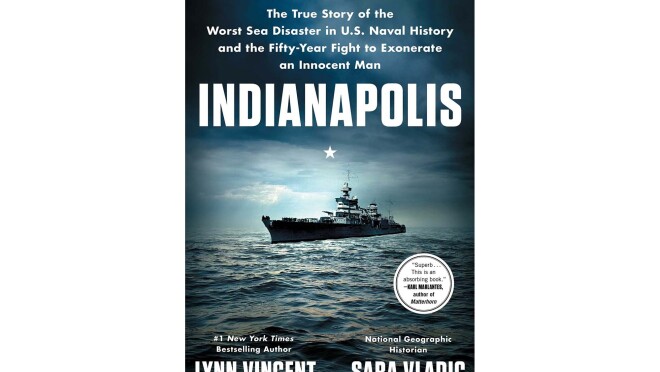年度最佳书籍第三名,林恩·文森特和萨拉·弗拉迪奇的《印第安纳波利斯》。在图片中,一艘军舰在海洋中央,天空看起来很暗,很快就会有暴风雨。