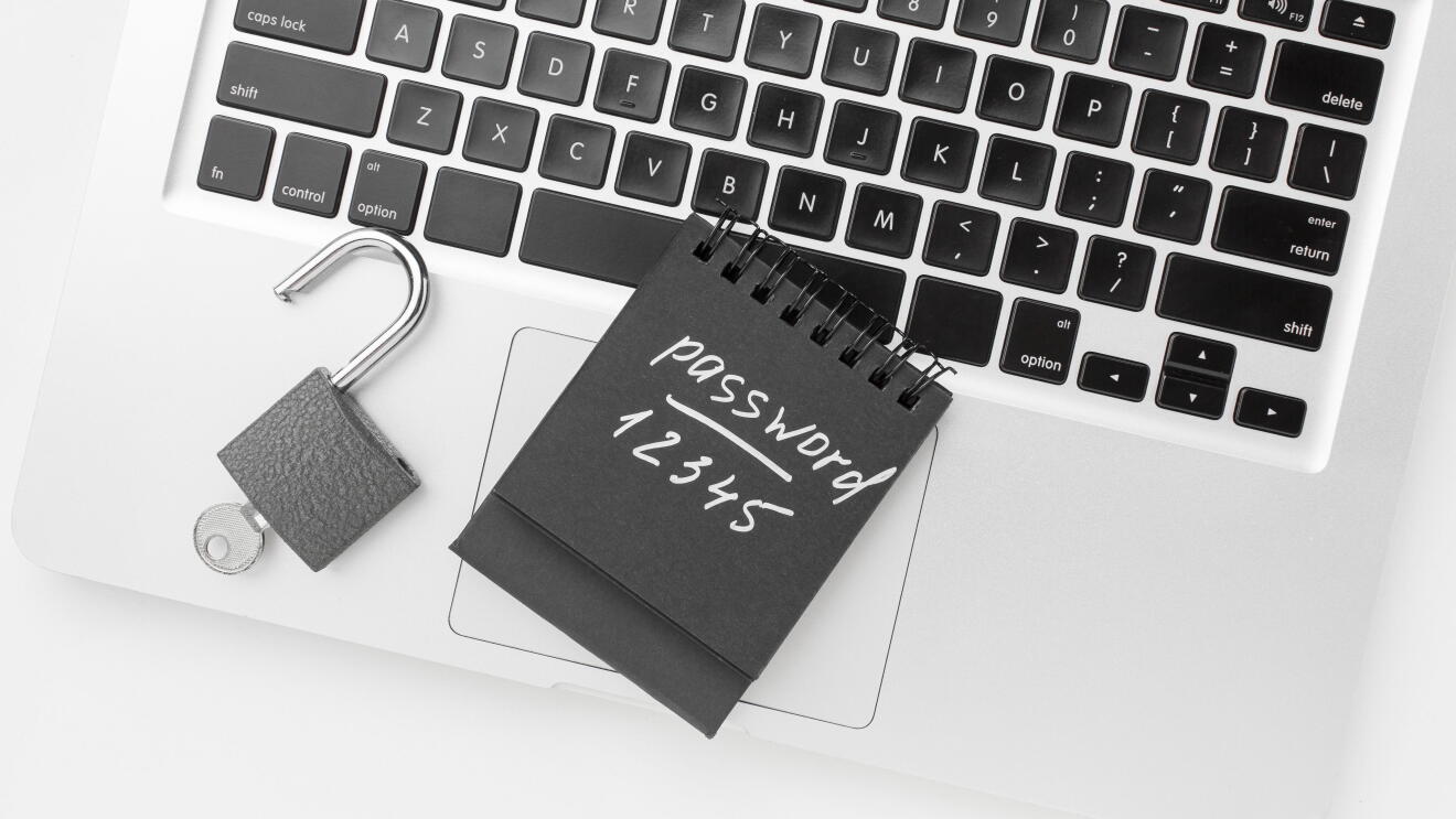 flat-lay-laptop-with-lock-key