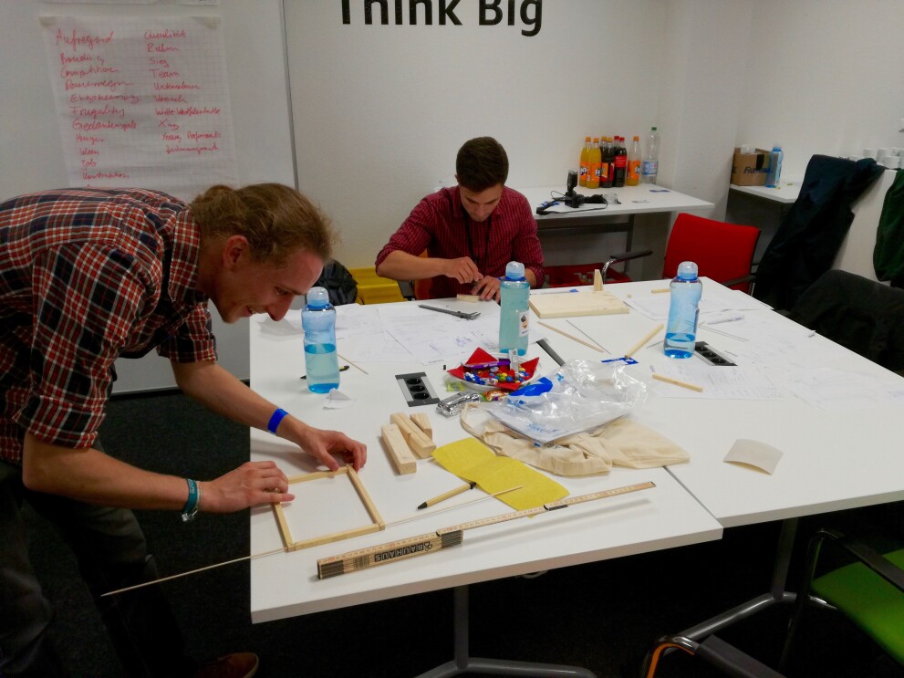 Bonding Event mit Studenten in DTM2