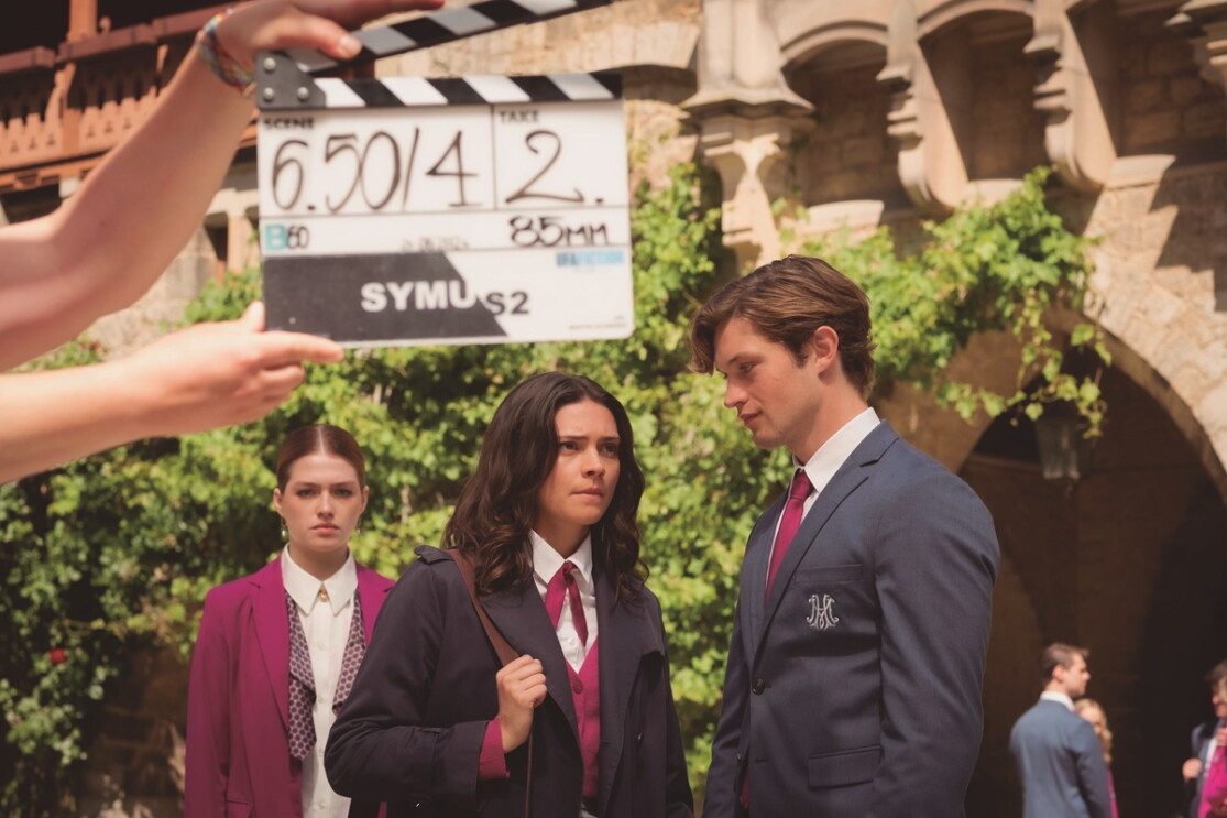 Maxton Hall Take Behind the Scenes