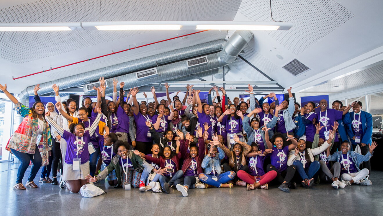 Group picture of young participants of the AWS Girls’ Tech Day event.